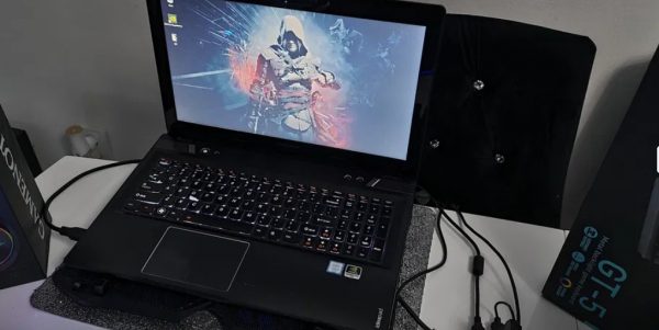 Gamingowy-laptop-Lenovo